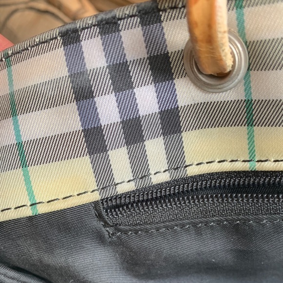 Authentic VINTAGE BURBERRY Checkered medium long tote - Picture 6 of 16